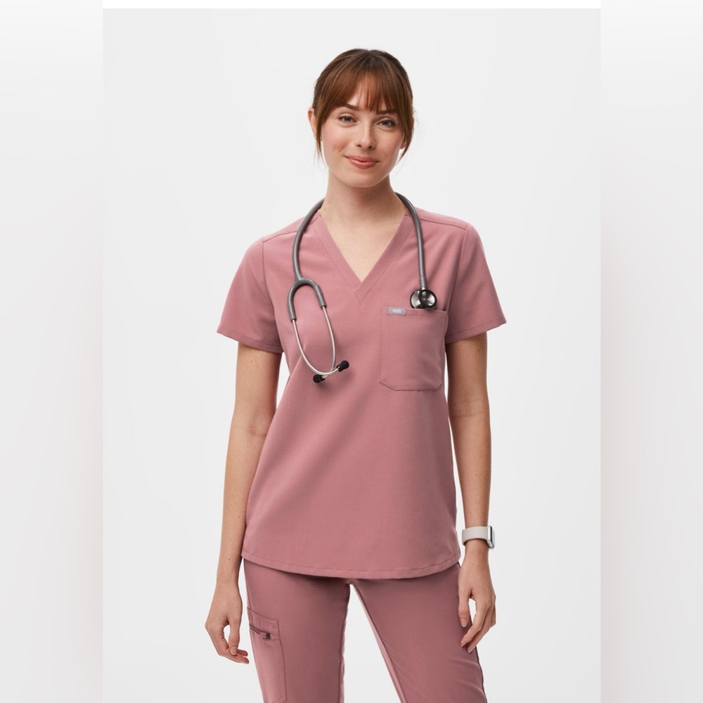 Figs Catarina One-Pocket Scrub Top NWT